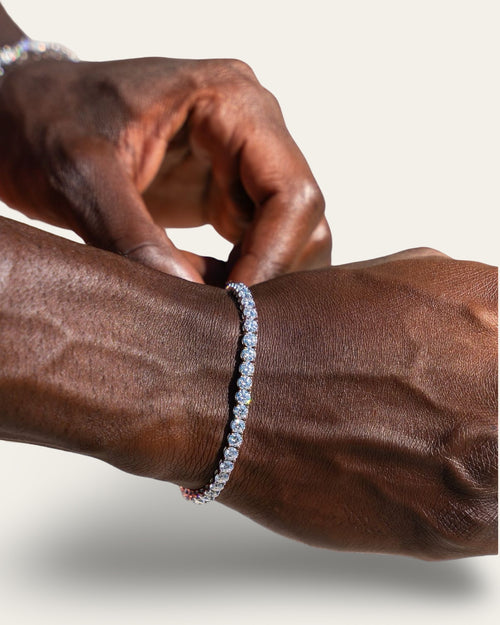 Éternelle VVS Moissanite Bracelet — Shot 01